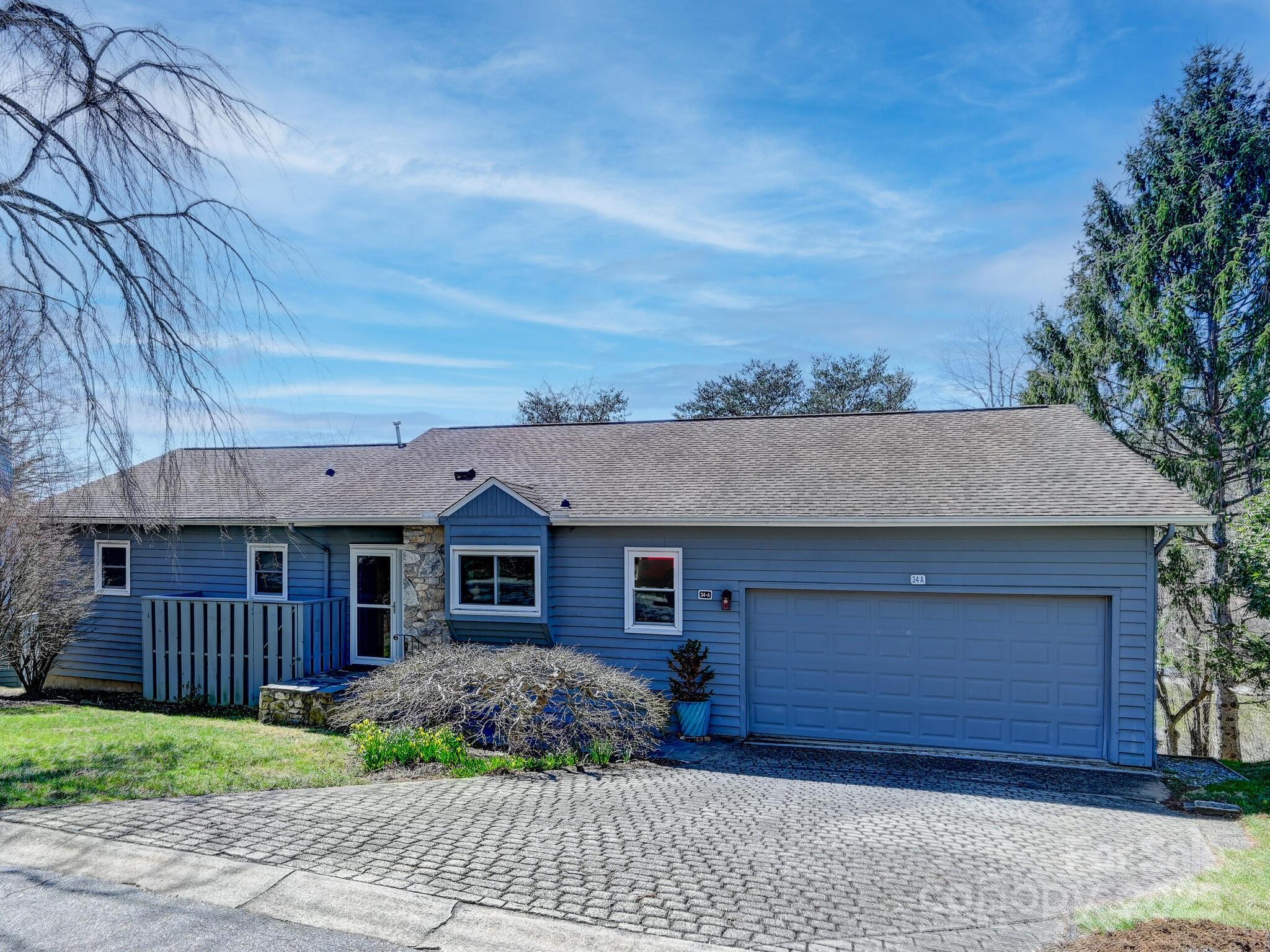 34 Larkspur Court Asheville NC 28805