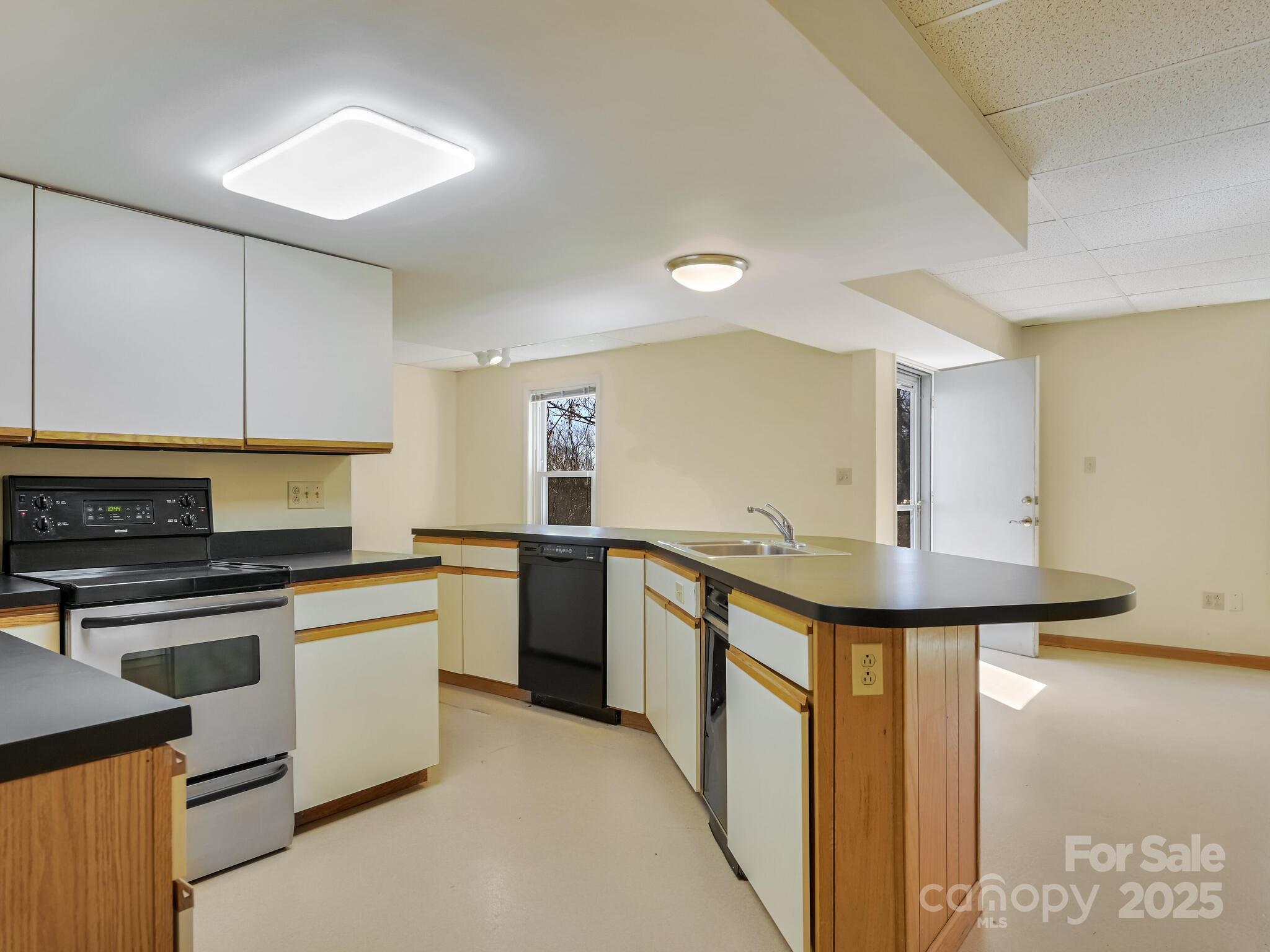 34 Larkspur Court Asheville NC 28805