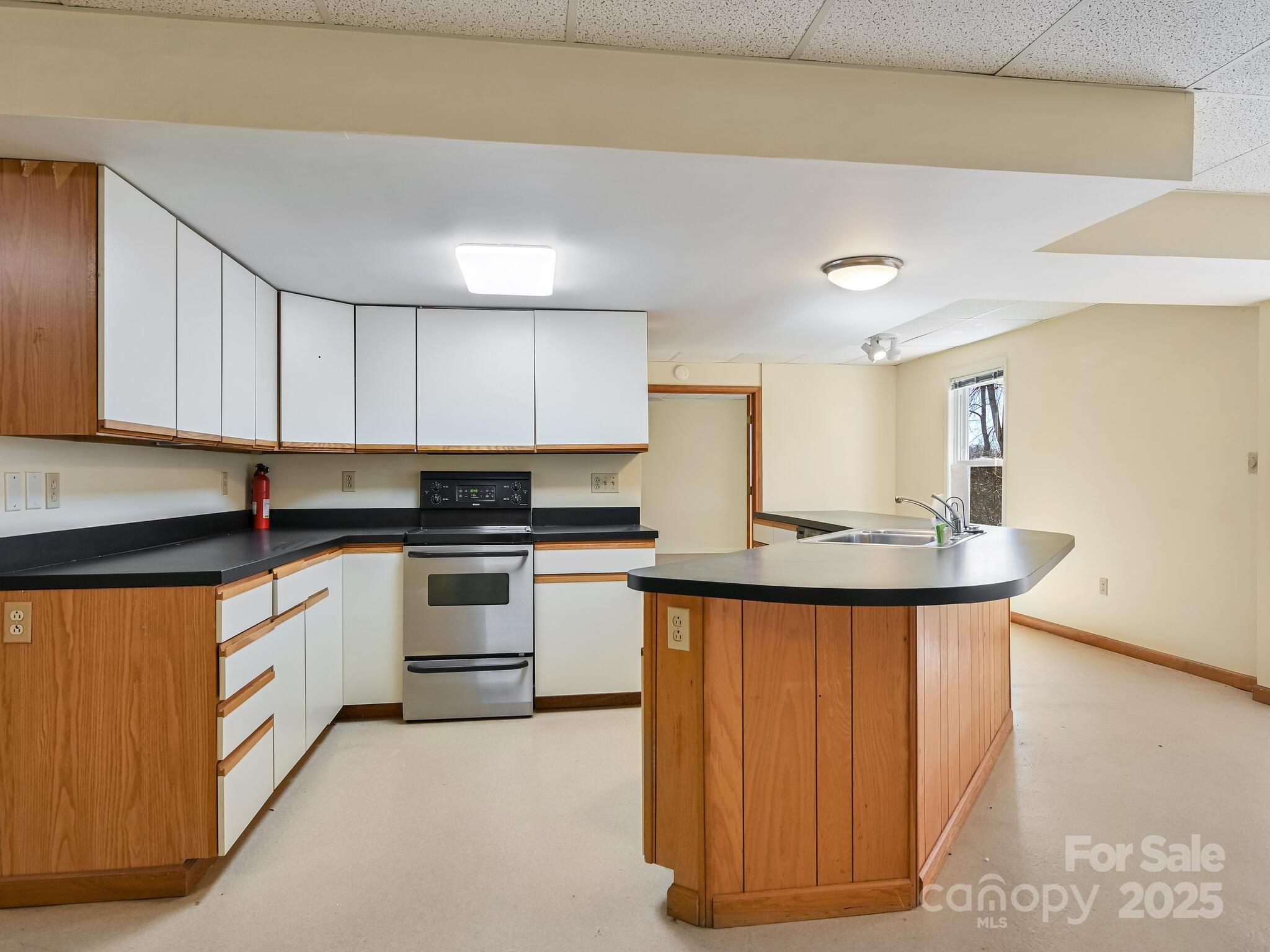 34 Larkspur Court Asheville NC 28805