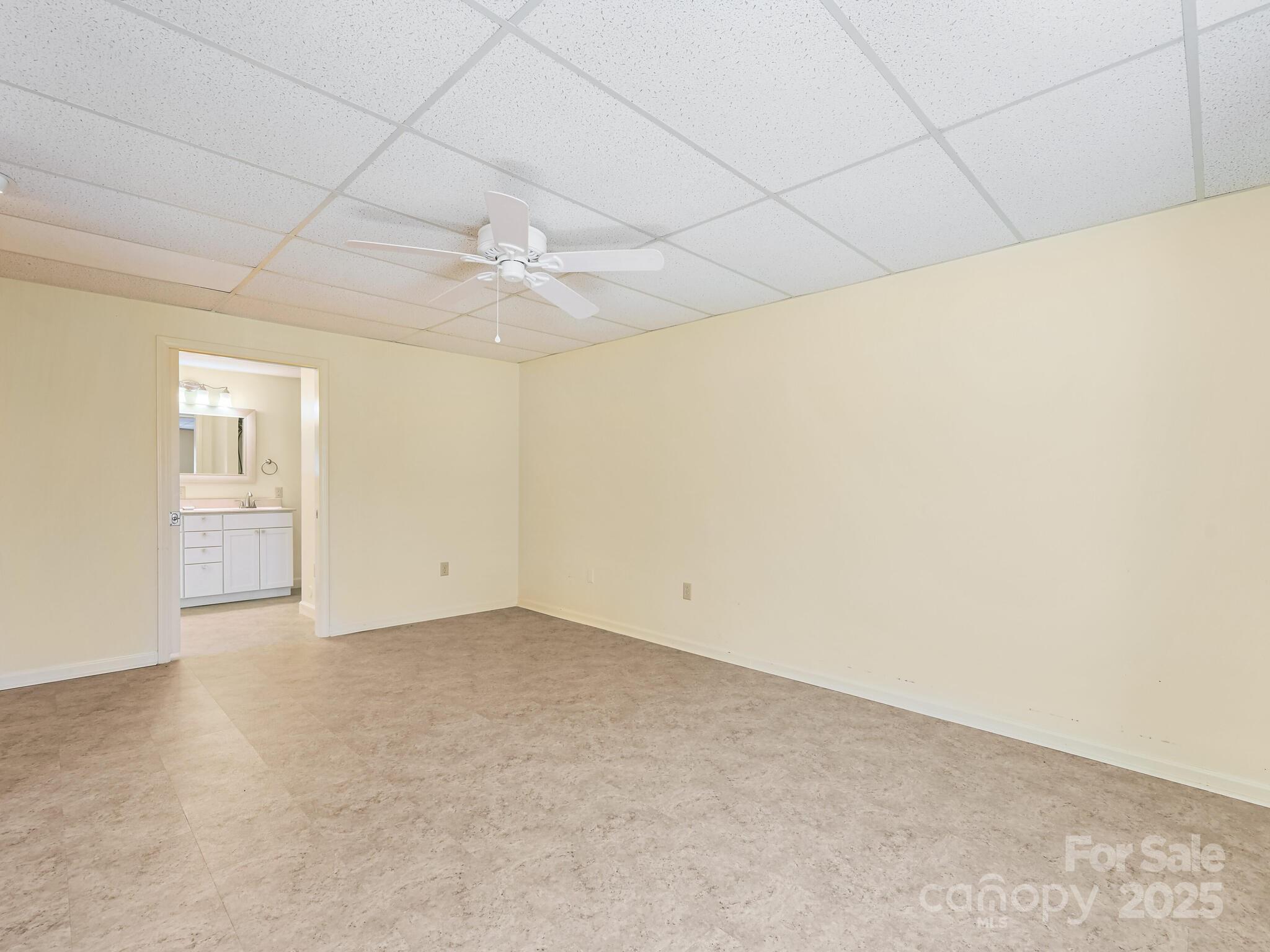 34 Larkspur Court Asheville NC 28805