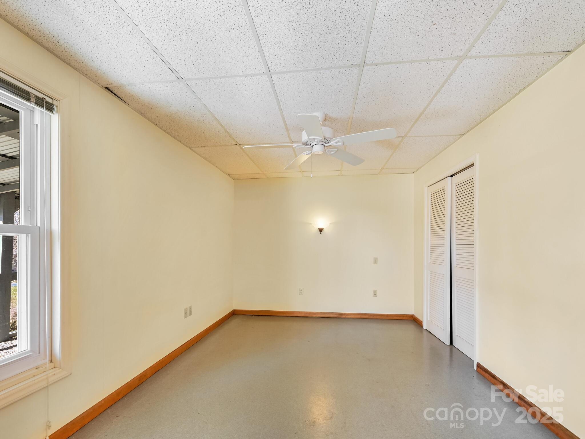 34 Larkspur Court Asheville NC 28805