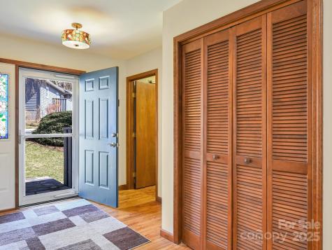 34 Larkspur Court Asheville NC 28805