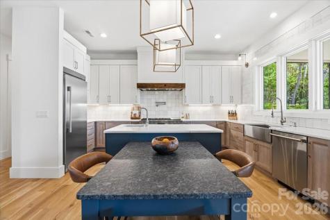 984 Eagle Lake Drive Brevard NC 28712