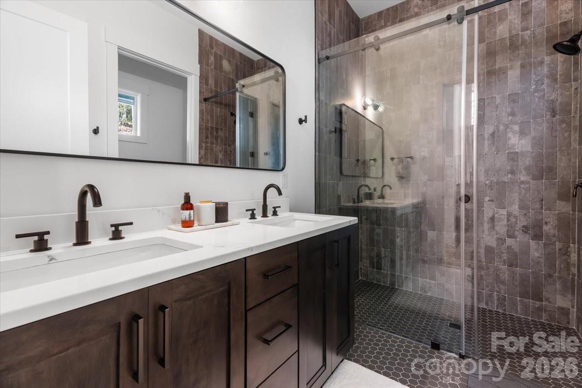 984 Eagle Lake Drive Brevard NC 28712
