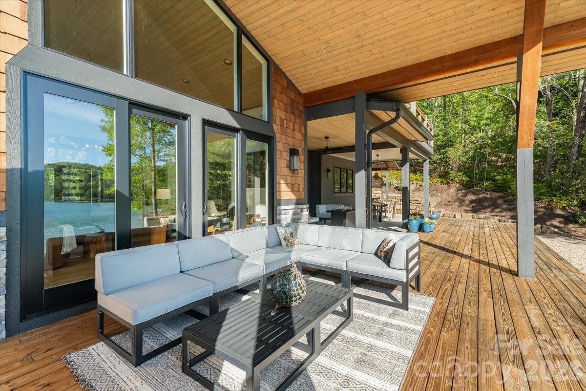 984 Eagle Lake Drive Brevard NC 28712