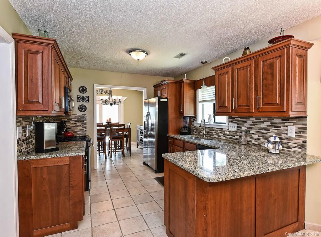 11233 Snapfinger Drive Charlotte NC 28277