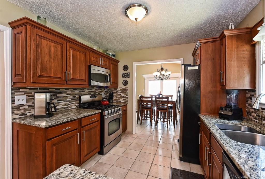 11233 Snapfinger Drive Charlotte NC 28277
