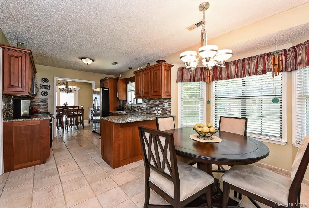 11233 Snapfinger Drive Charlotte NC 28277
