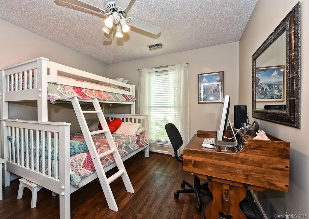 11233 Snapfinger Drive Charlotte NC 28277