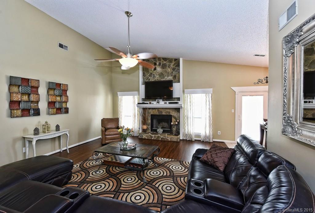 11233 Snapfinger Drive Charlotte NC 28277
