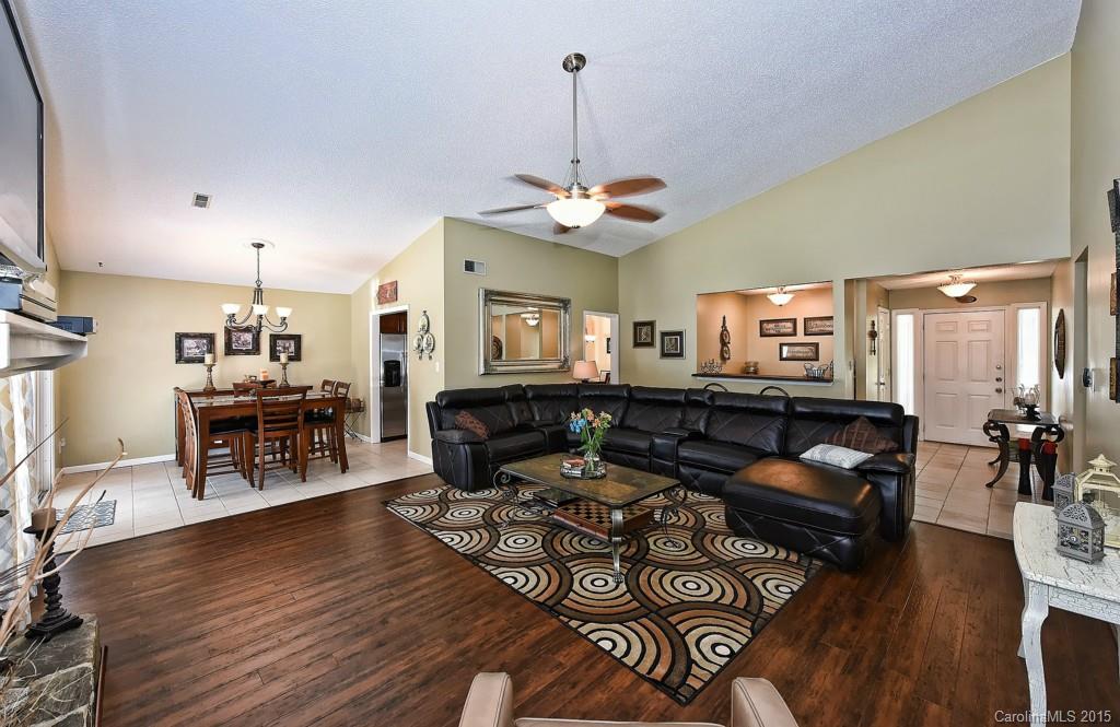 11233 Snapfinger Drive Charlotte NC 28277