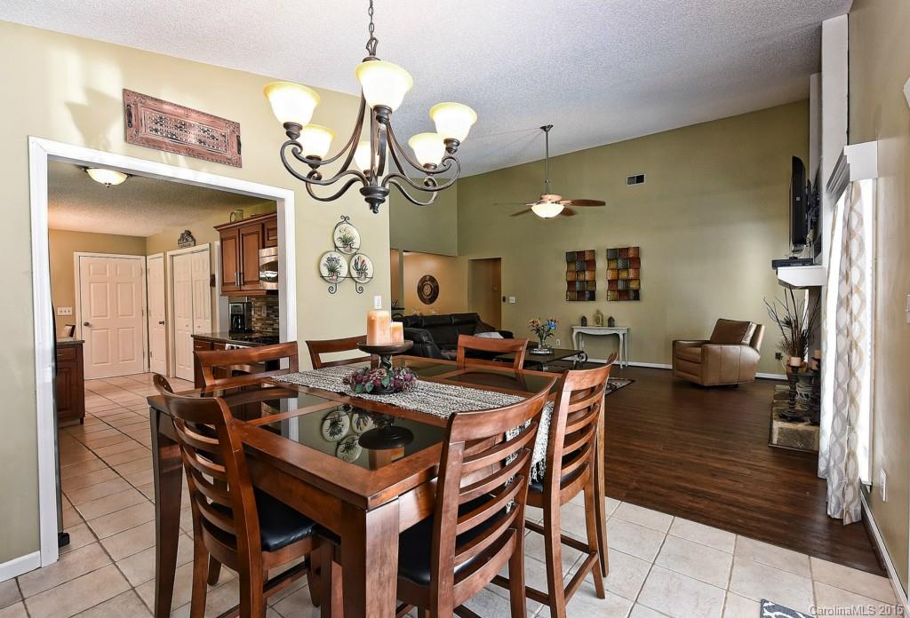 11233 Snapfinger Drive Charlotte NC 28277