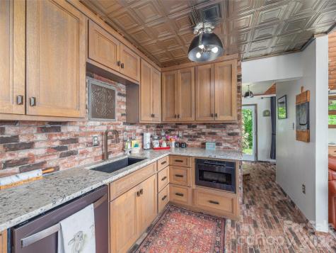 461 Ferguson Cove Loop Clyde NC 28721