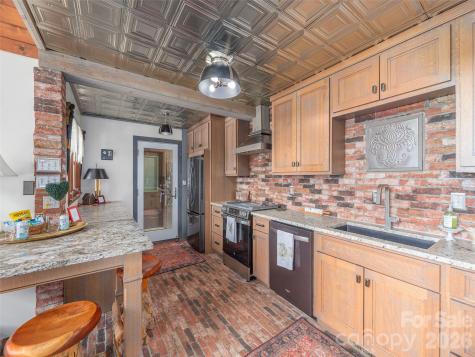 461 Ferguson Cove Loop Clyde NC 28721