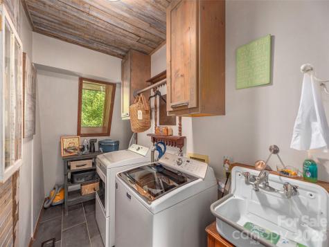 461 Ferguson Cove Loop Clyde NC 28721