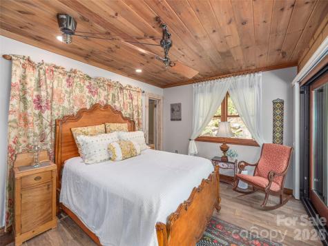 461 Ferguson Cove Loop Clyde NC 28721