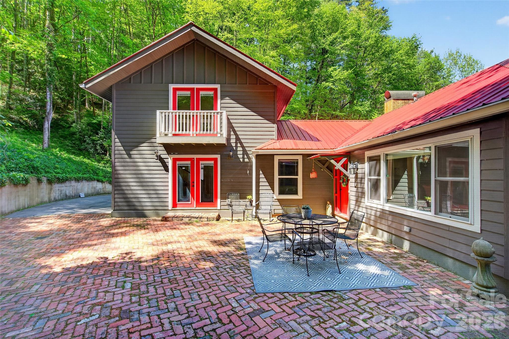 75 Old Lakey Gap Road Black Mountain NC 28711