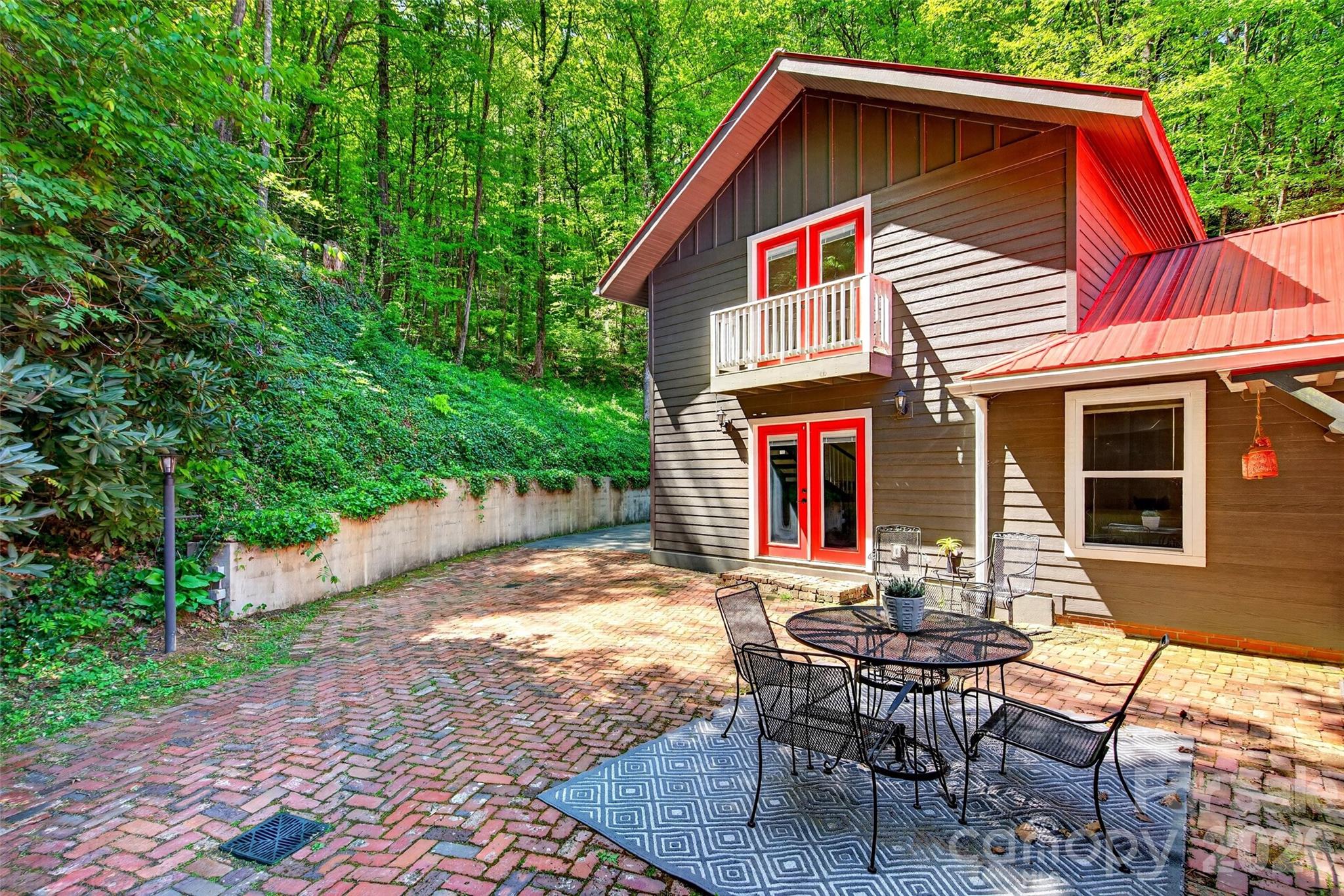 75 Old Lakey Gap Road Black Mountain NC 28711