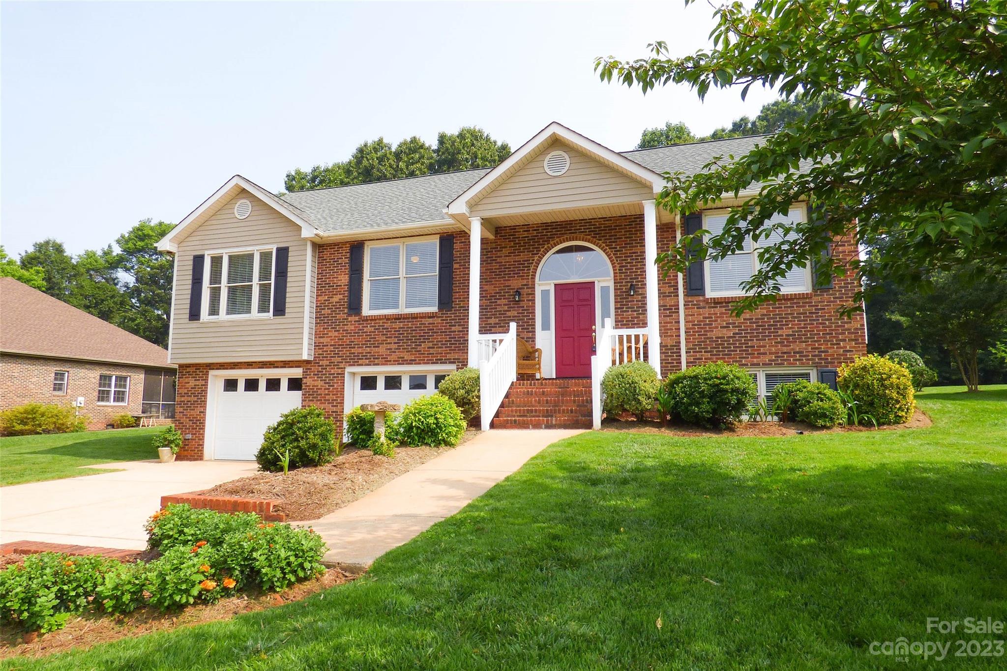 2494 Chandy Street Newton NC 28658