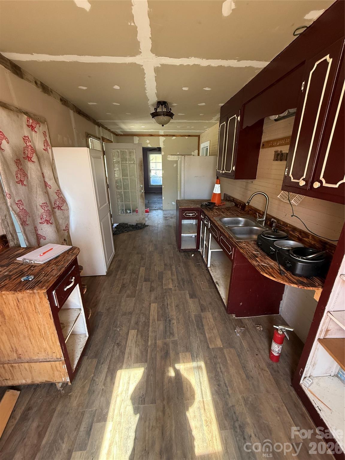 100 Hickory Street Rhodhiss NC 28667