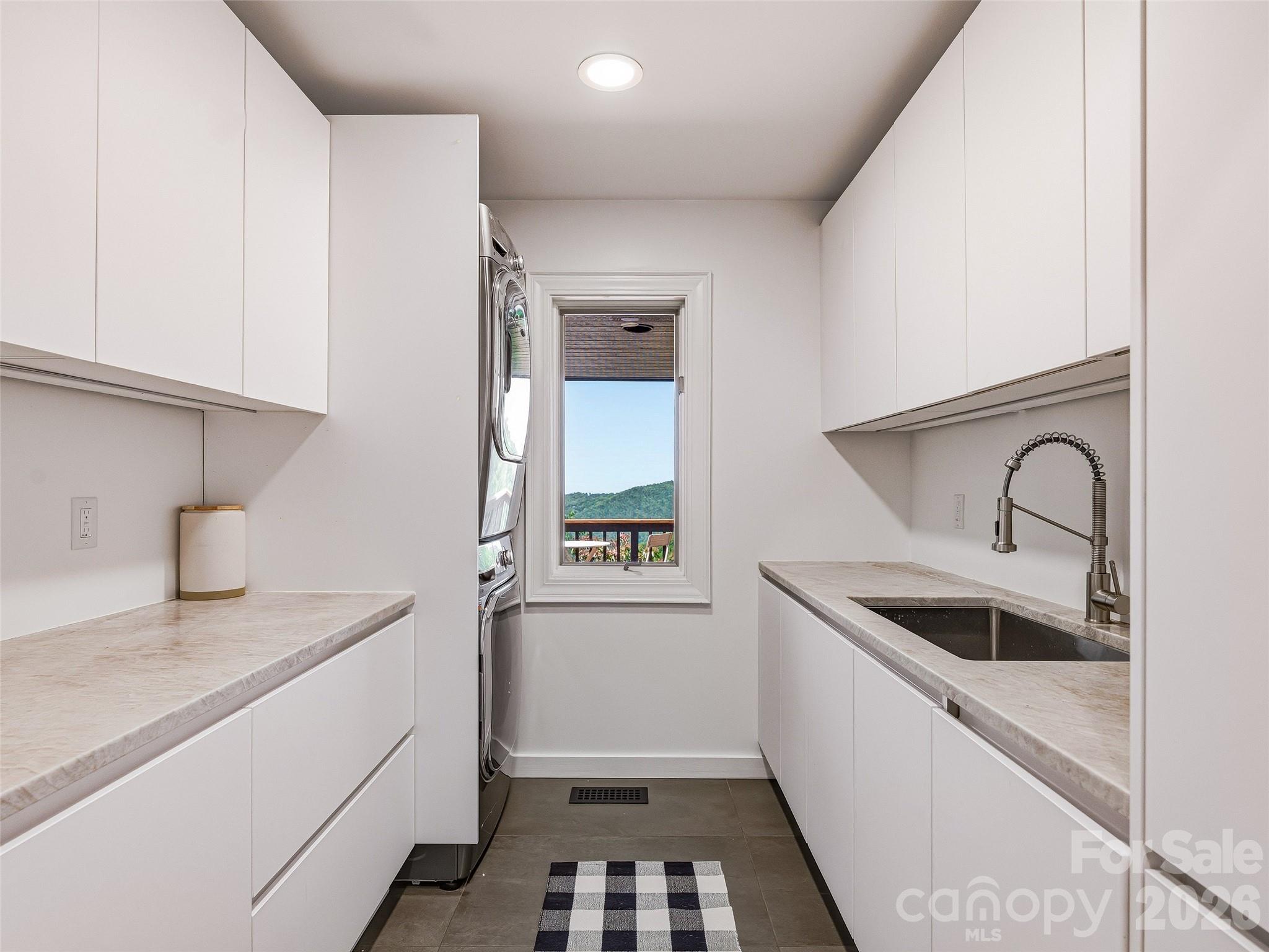 100 Big Spring Drive Asheville NC 28804