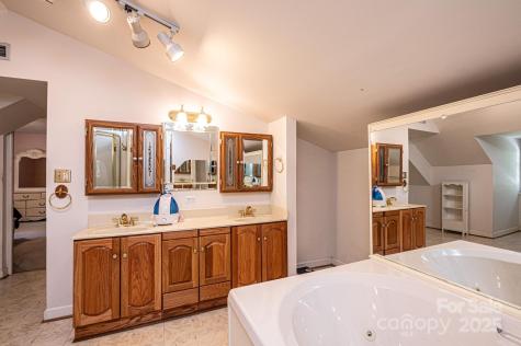 10 Riverview Circle Granite Falls NC 28630