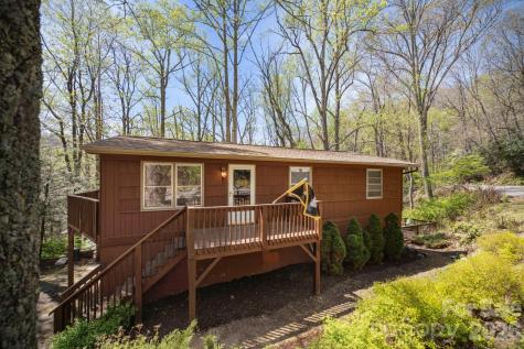 806 Dogwood Drive Boone NC 28607