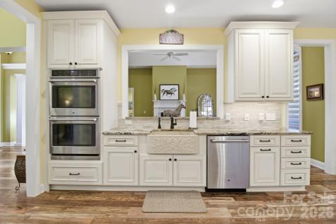 164 Saddle Ridge West End NC 27376