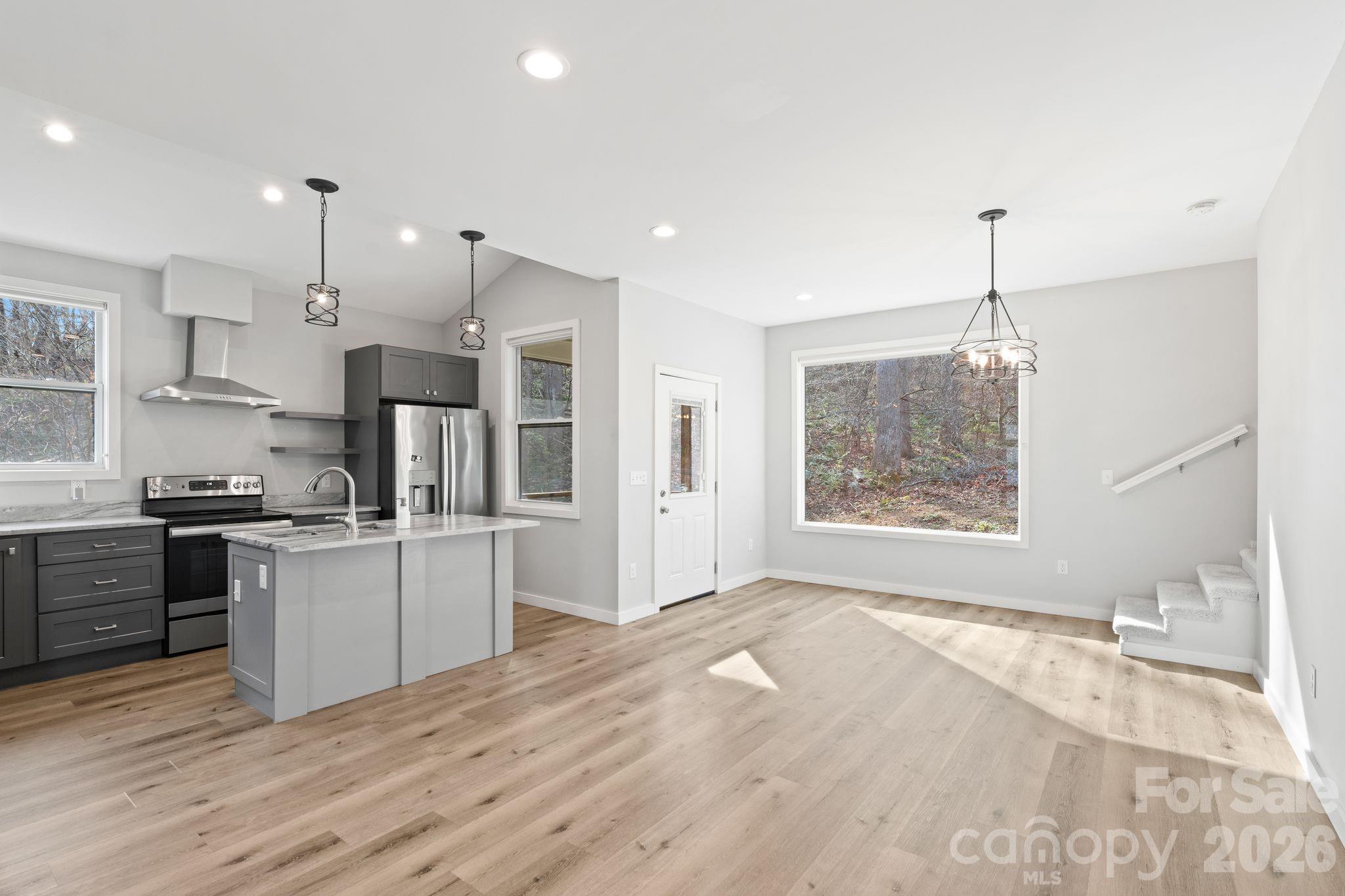 24 Lower Grassy Branch Road Asheville NC 28805