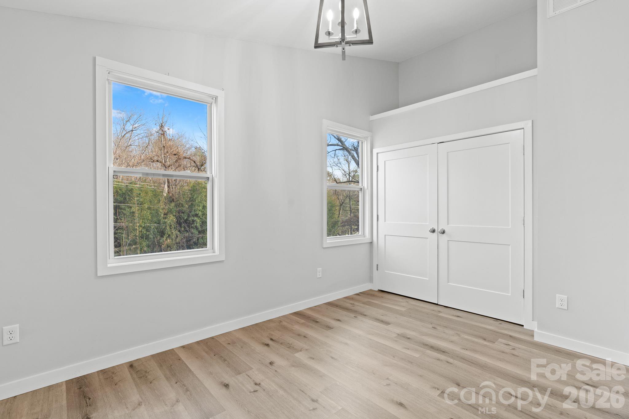 24 Lower Grassy Branch Road Asheville NC 28805