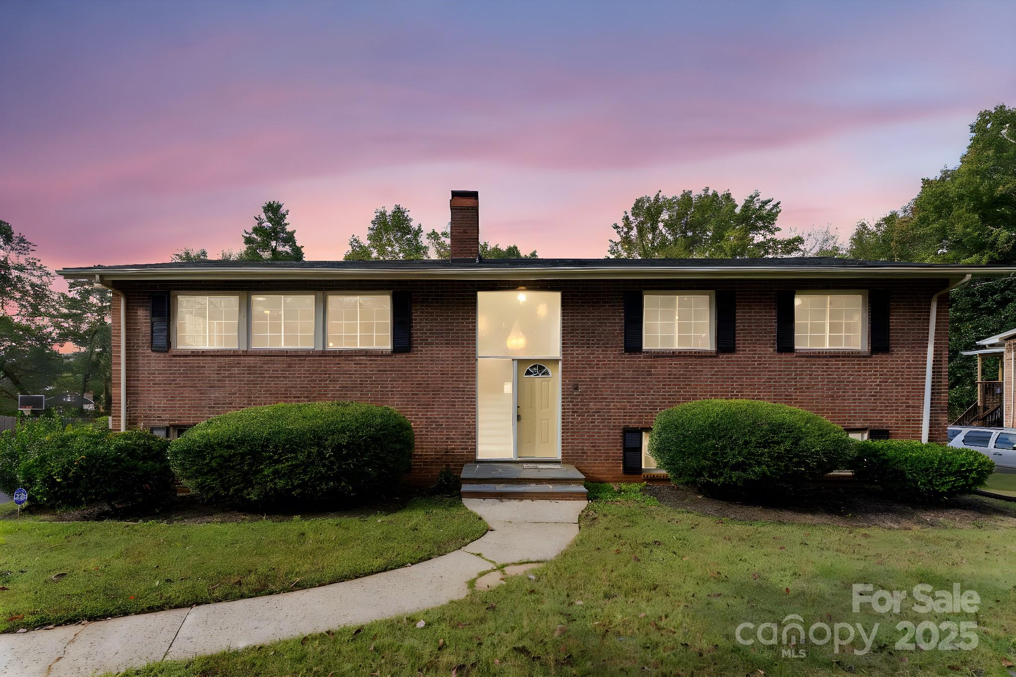 3327 Deerwood Drive Gastonia NC 28054