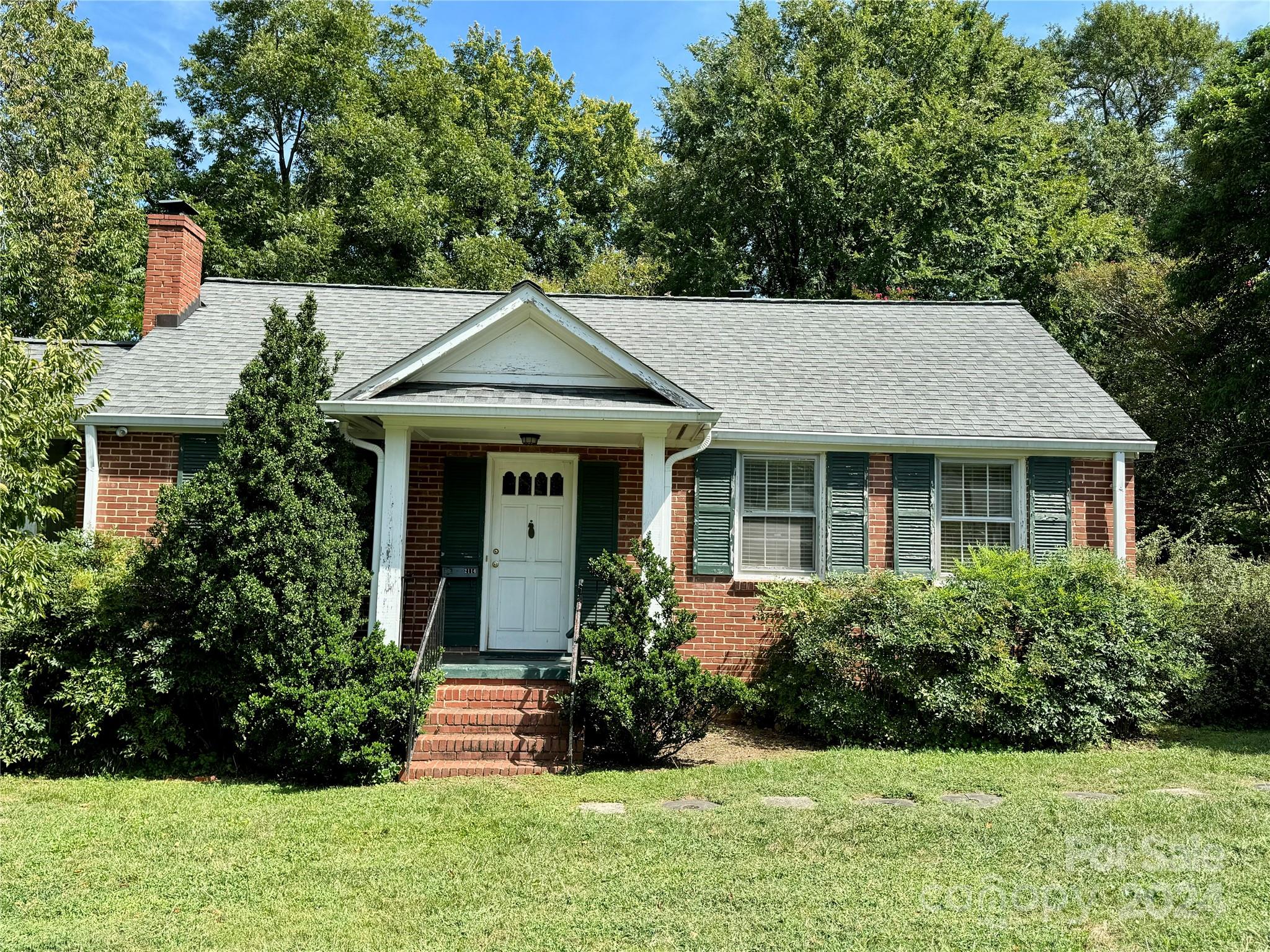 2114 Thurmond Place Charlotte NC 28205