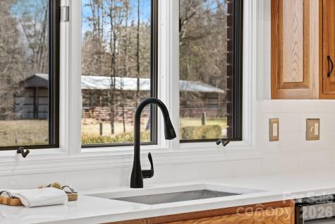 735 Macedonia Road Asheville NC 28804