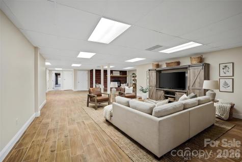 735 Macedonia Road Asheville NC 28804