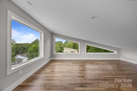 34 Woodrow Avenue Asheville NC 28801
