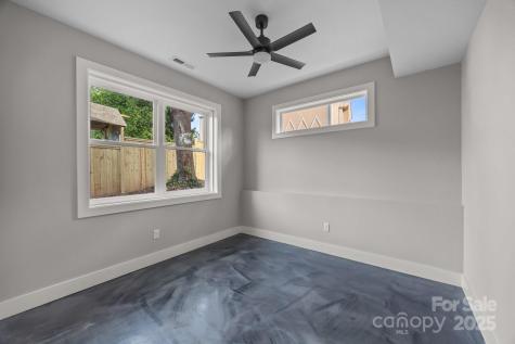 34 Woodrow Avenue Asheville NC 28801