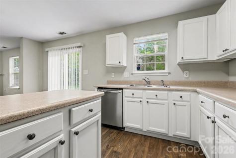 2100 Cranberry Woods Court Charlotte NC 28208
