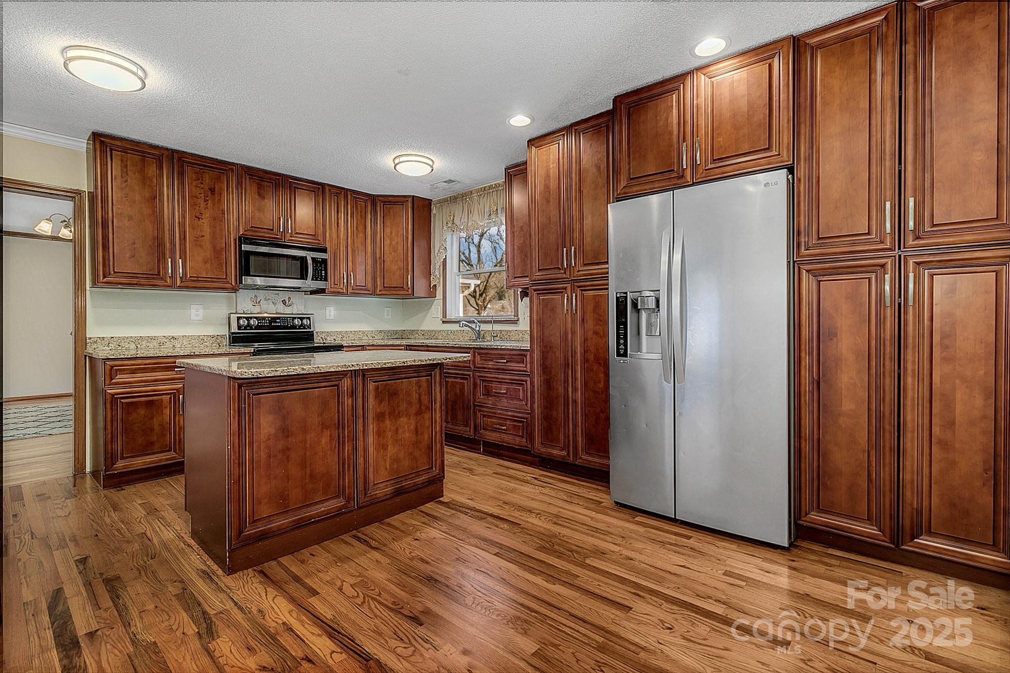 10 Lavender Lane Candler NC 28715