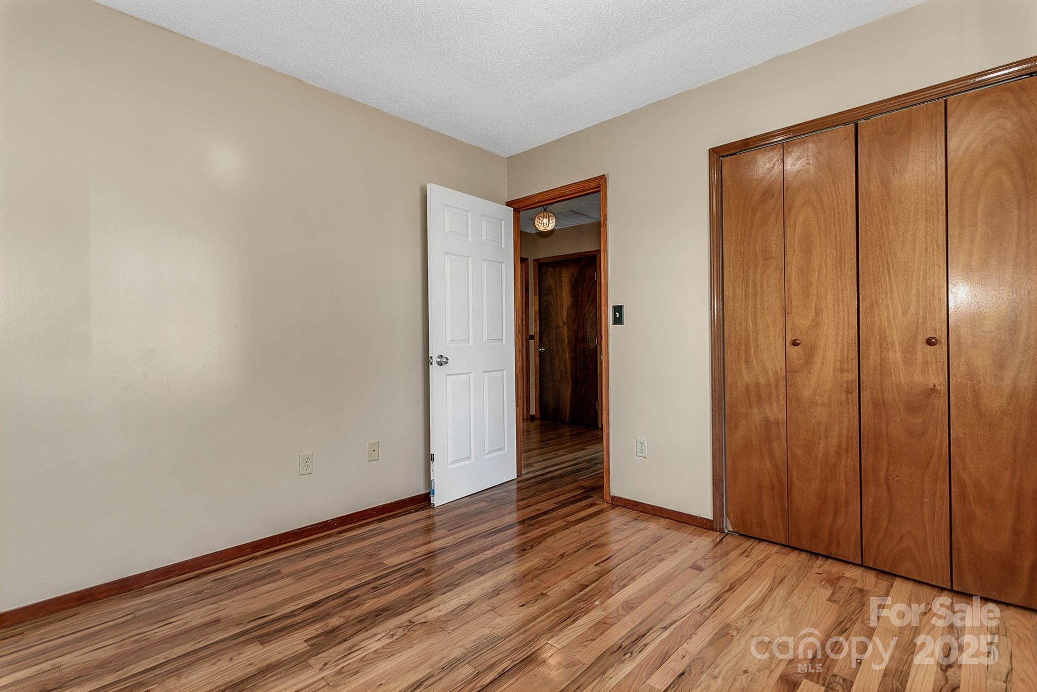 10 Lavender Lane Candler NC 28715