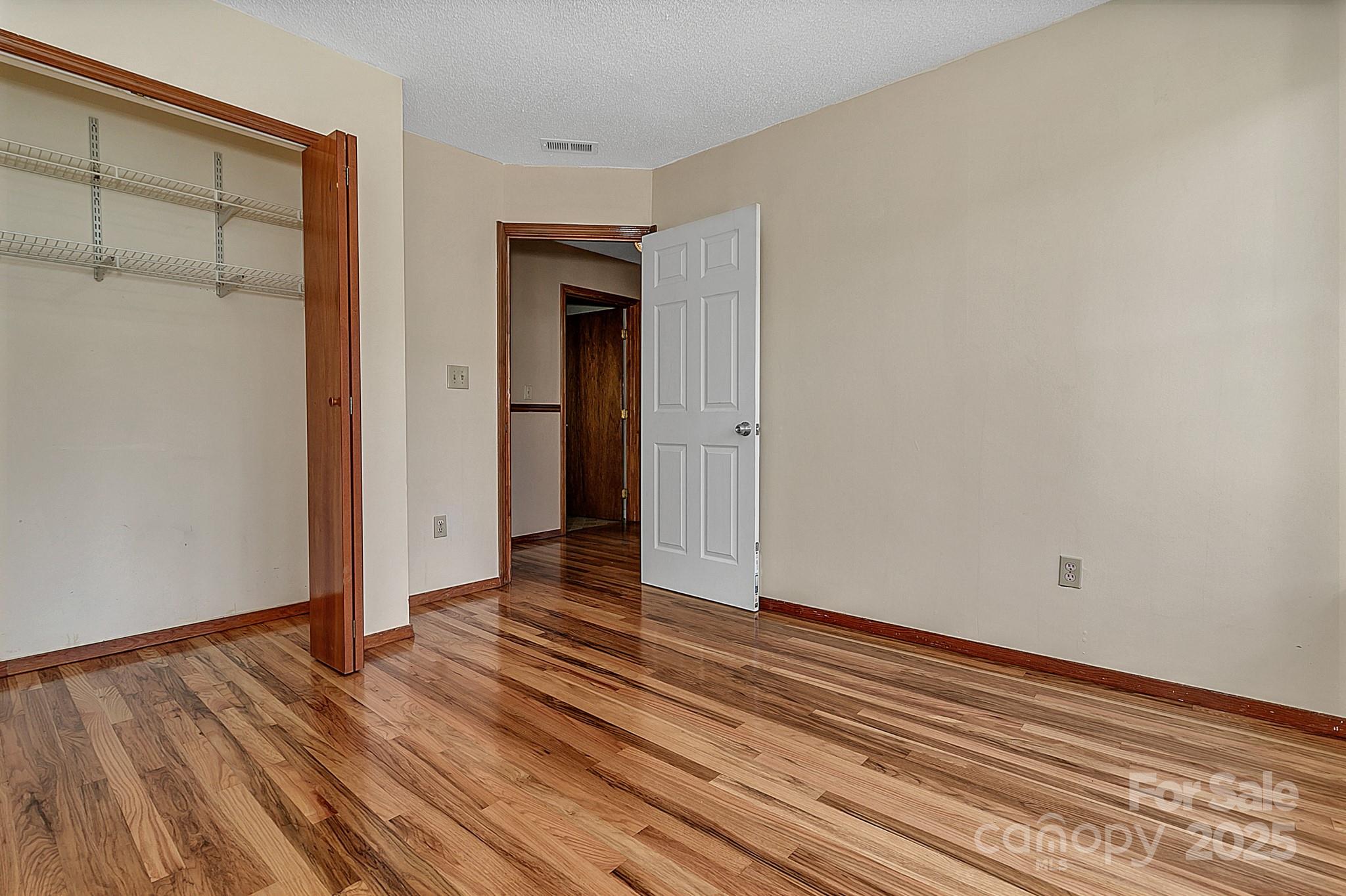 10 Lavender Lane Candler NC 28715