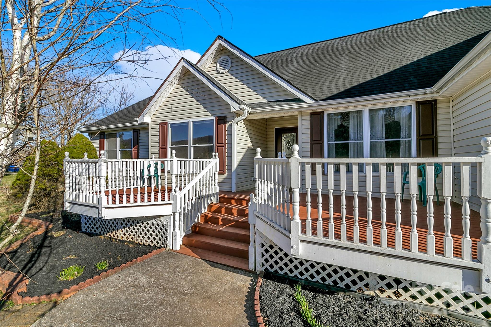 10 Lavender Lane Candler NC 28715