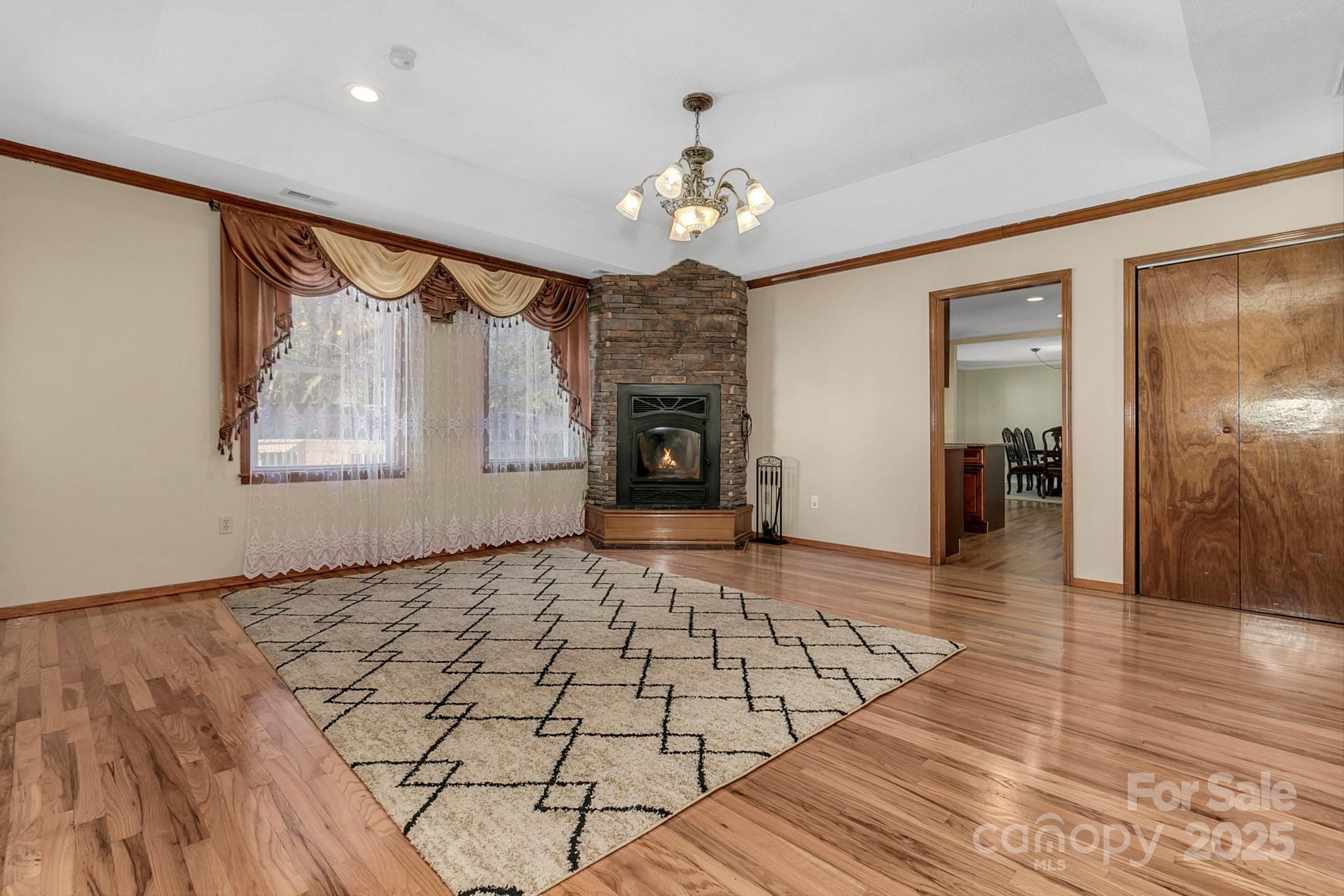 10 Lavender Lane Candler NC 28715