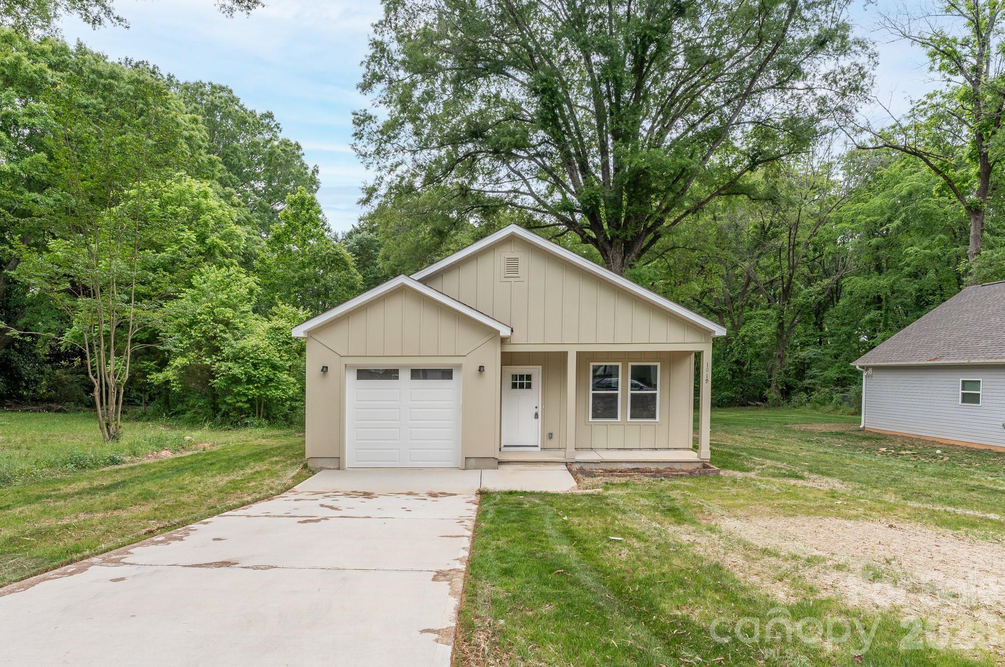 1019 N Ransom Street Gastonia NC 28052