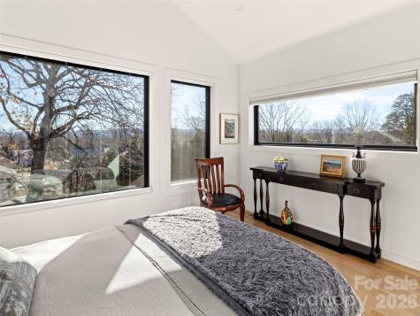 60 Harvard Place Asheville NC 28806