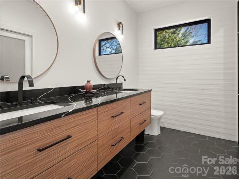 60 Harvard Place Asheville NC 28806