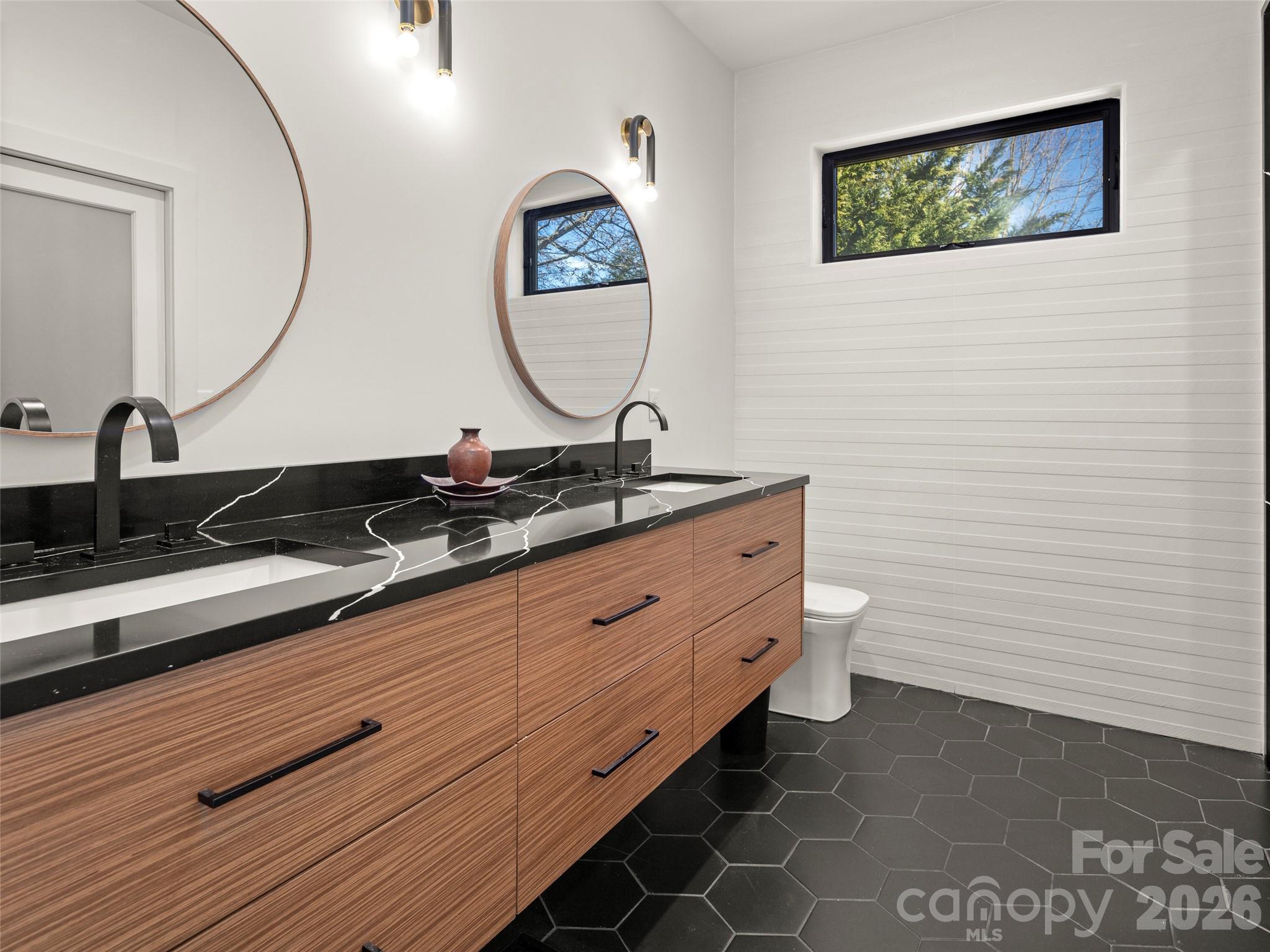 60 Harvard Place Asheville NC 28806