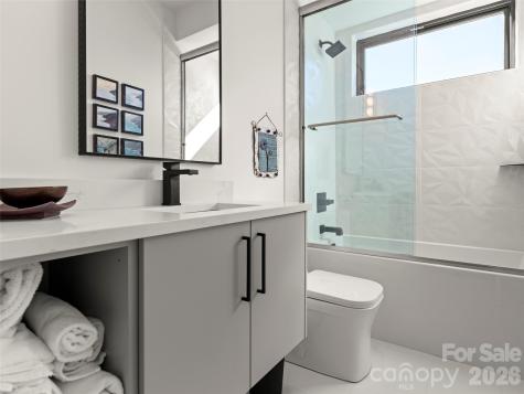 60 Harvard Place Asheville NC 28806