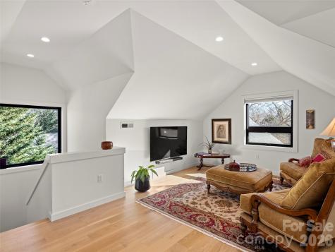 60 Harvard Place Asheville NC 28806