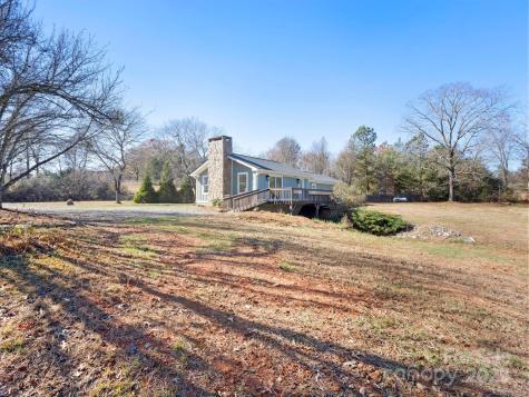 100 Gilbert Road Columbus NC 28722