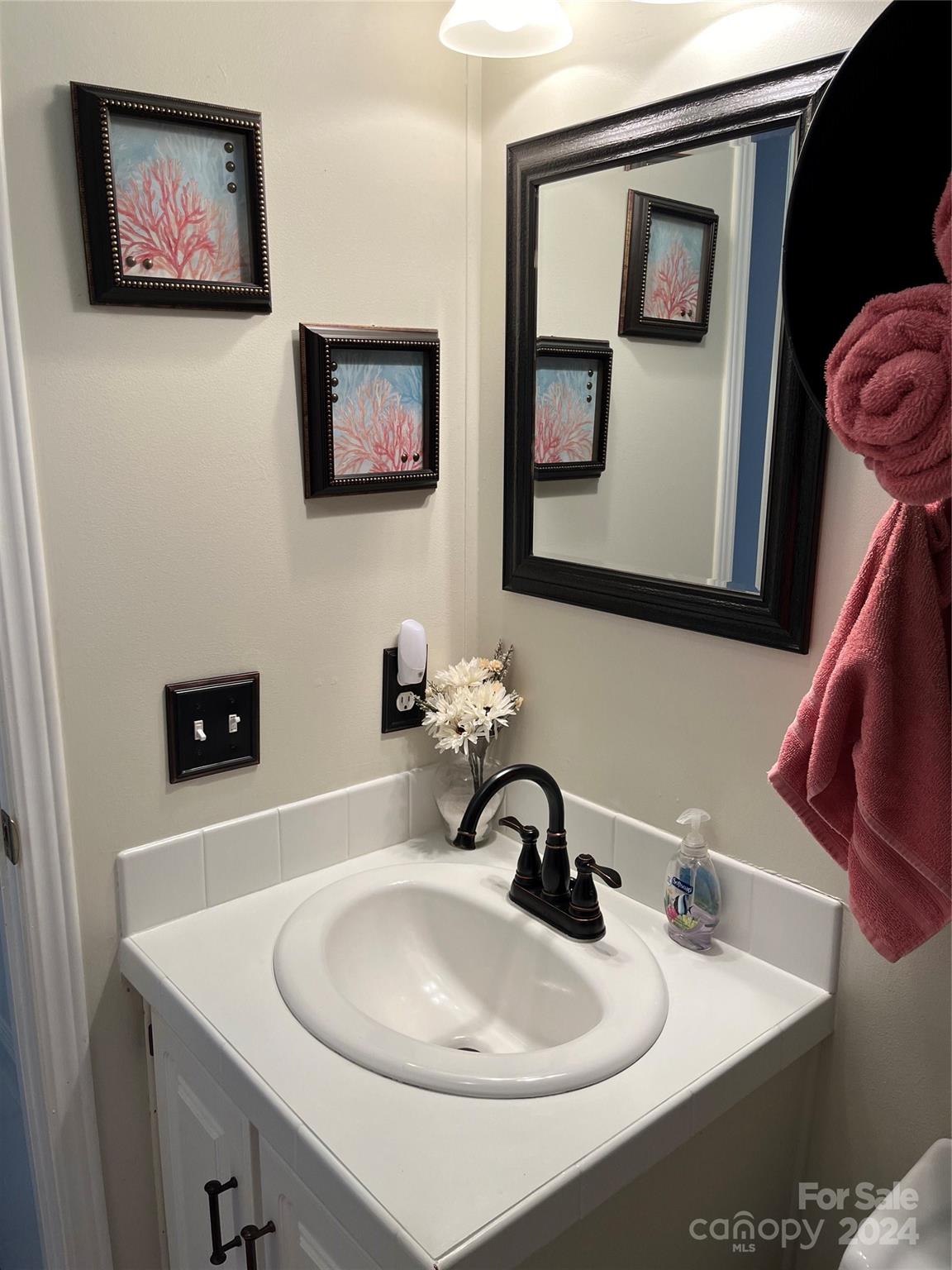 28 Sky Way Lane Burnsville NC 28714